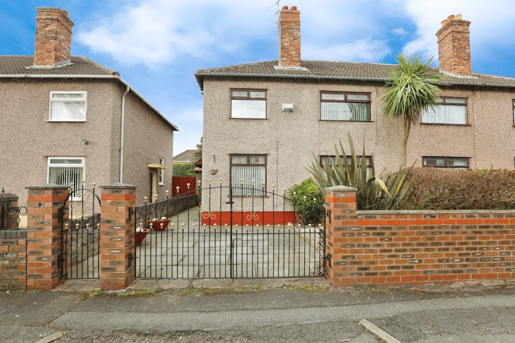3 bedroom semi-detached house