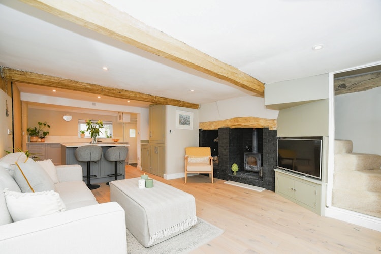 2 bedroom terraced house