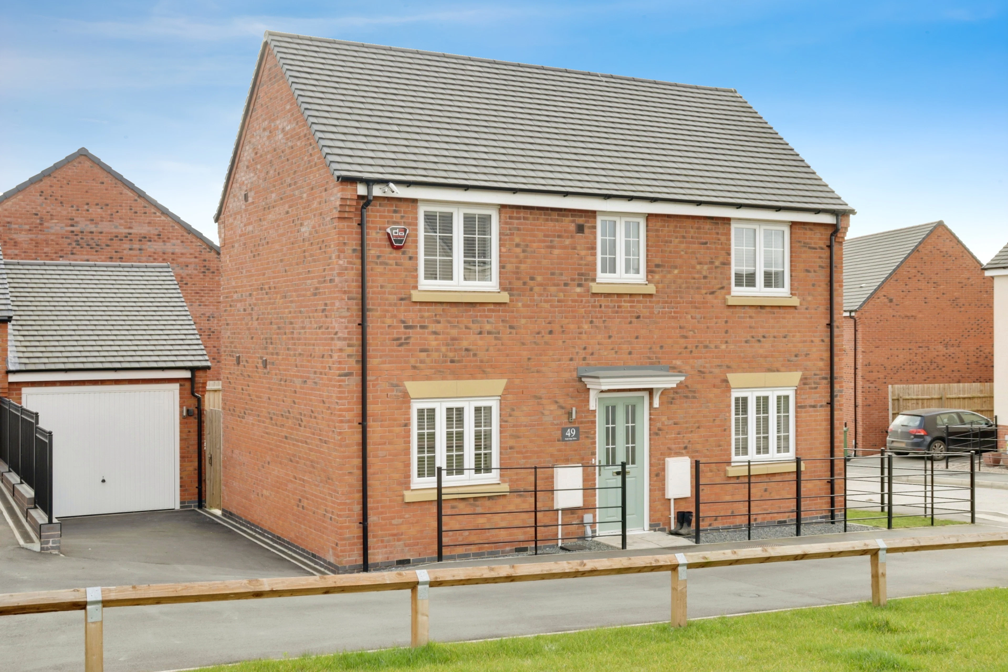Field Edge Drive, Loughborough