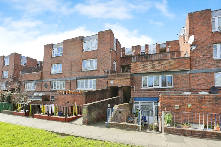 2 bedroom flat