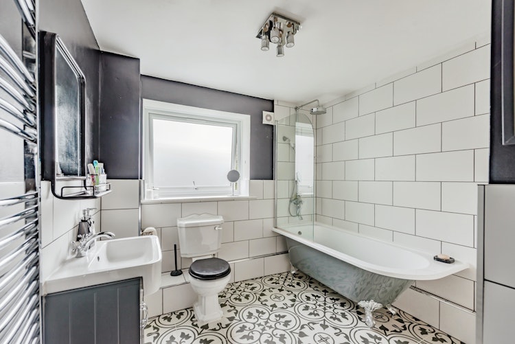 2 bedroom flat