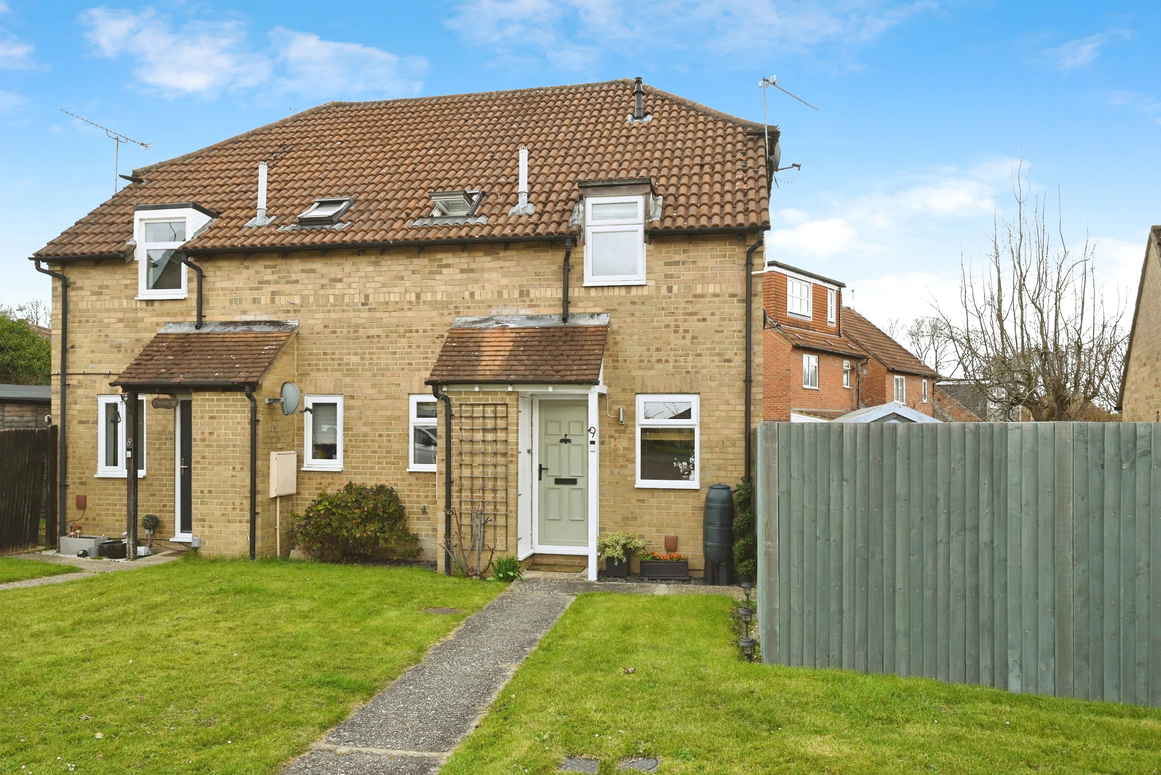 Rustington Close, Reading