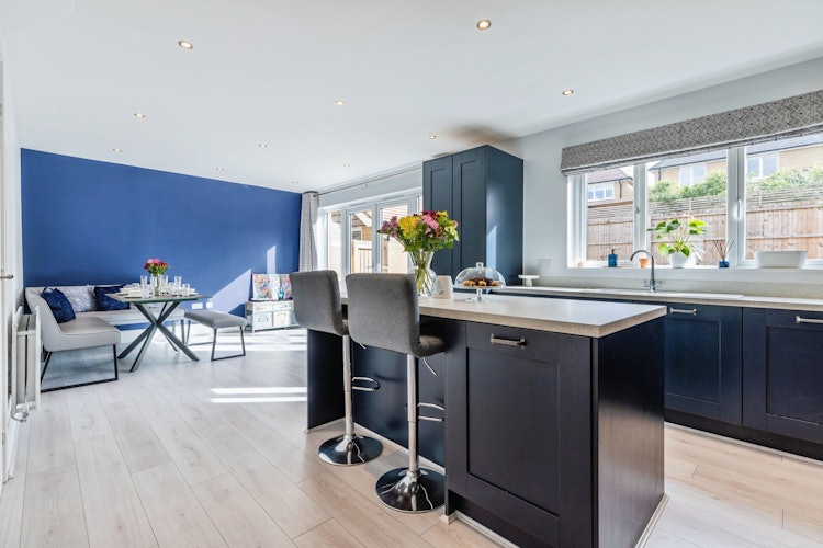 3 bedroom detached house