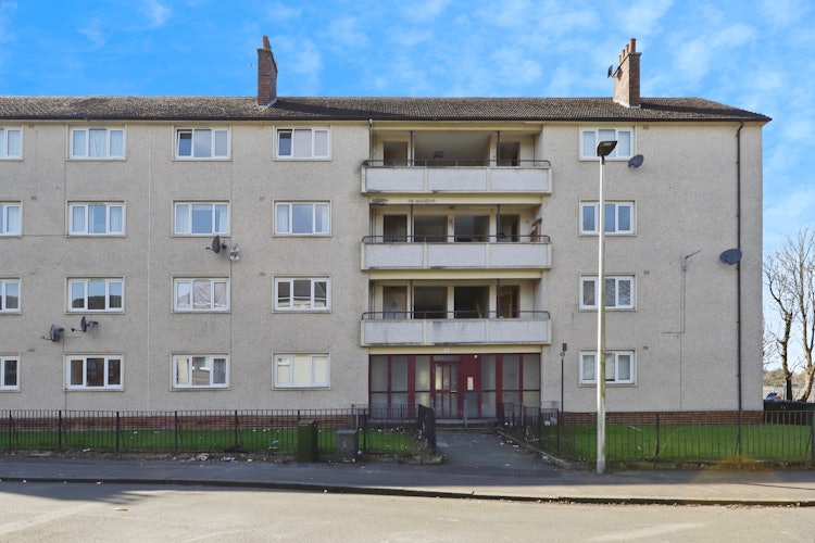 3 bedroom flat