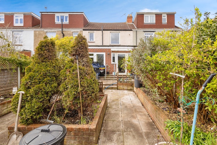 4 bedroom terraced house