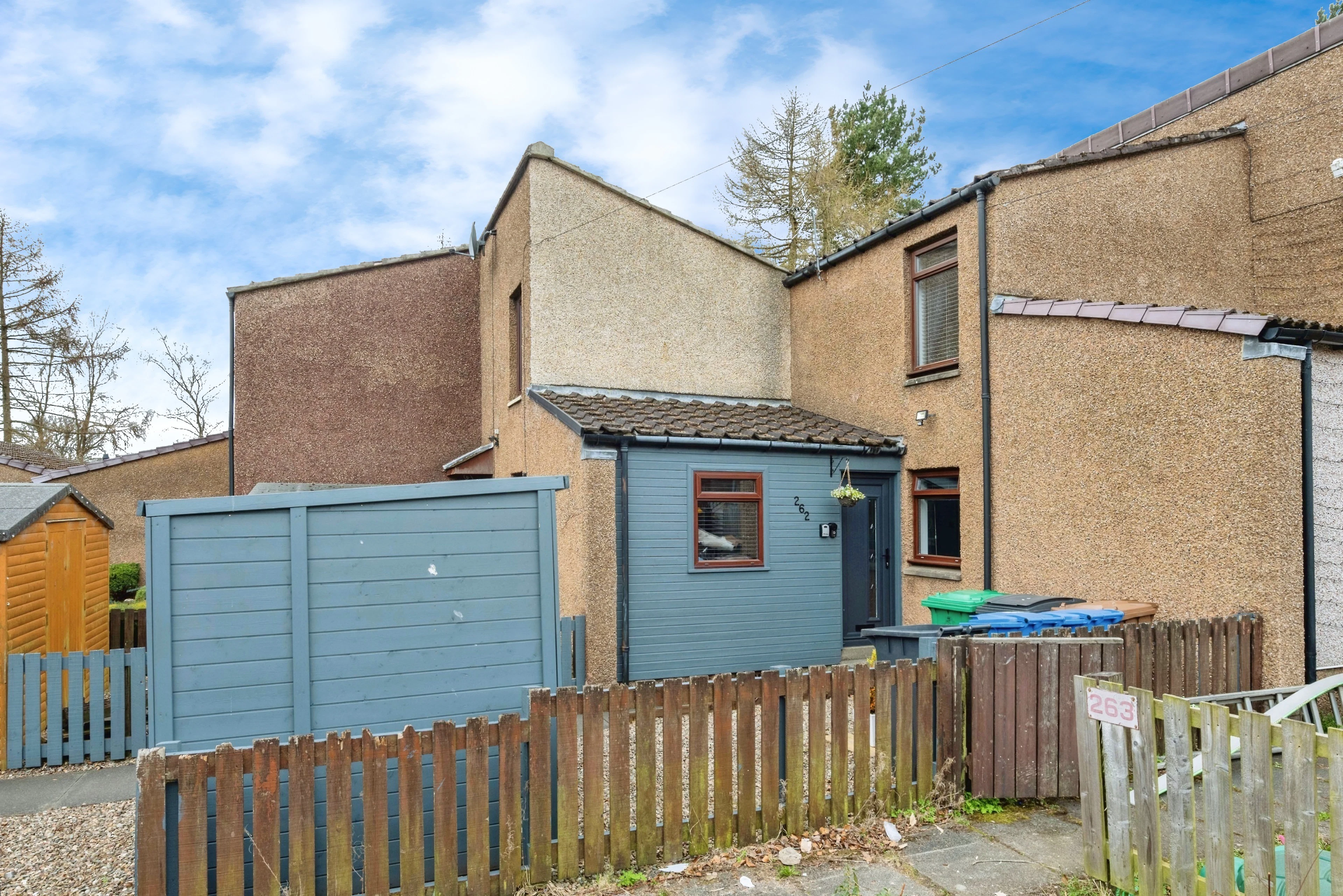 Michael Path, Glenrothes