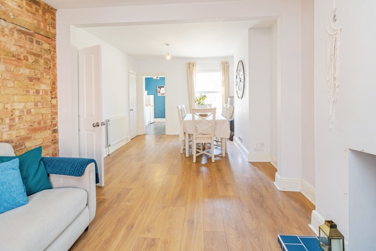 3 bedroom terraced house