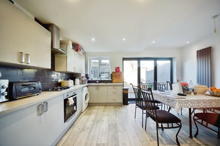 3 bedroom terraced house