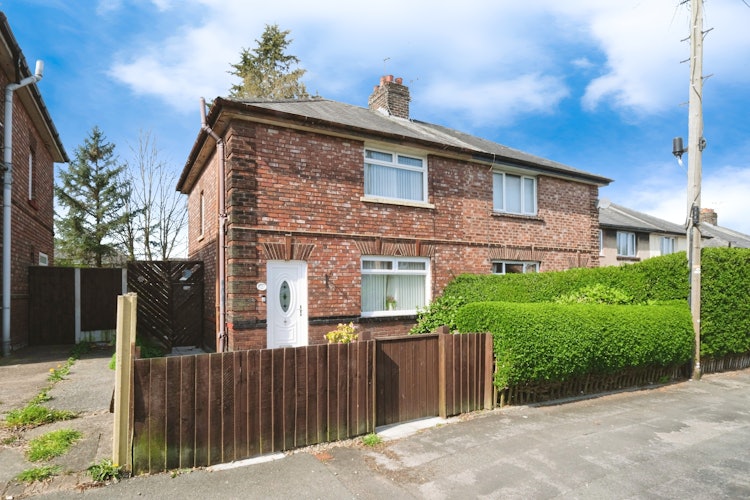 3 bedroom semi-detached house