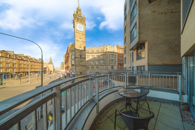 2 bedroom flat