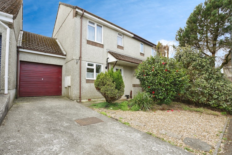 2 bedroom terraced house