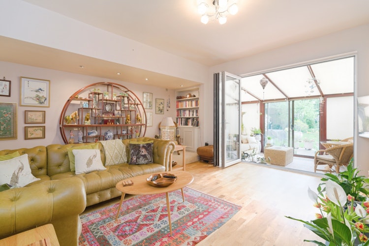4 bedroom semi-detached house