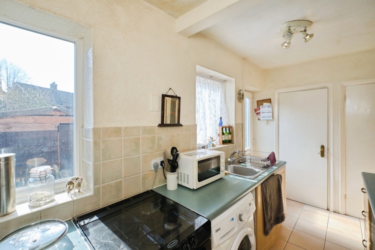 2 bedroom semi-detached house