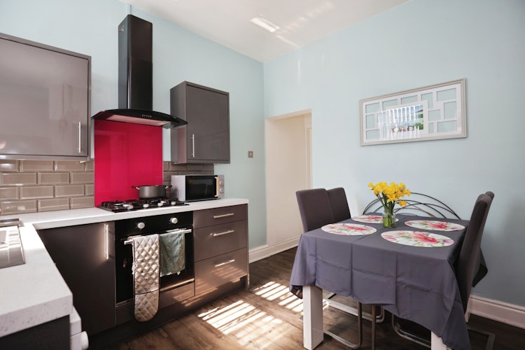 2 bedroom terraced house