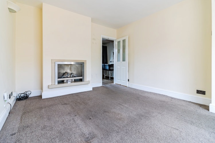2 bedroom end of terrace house