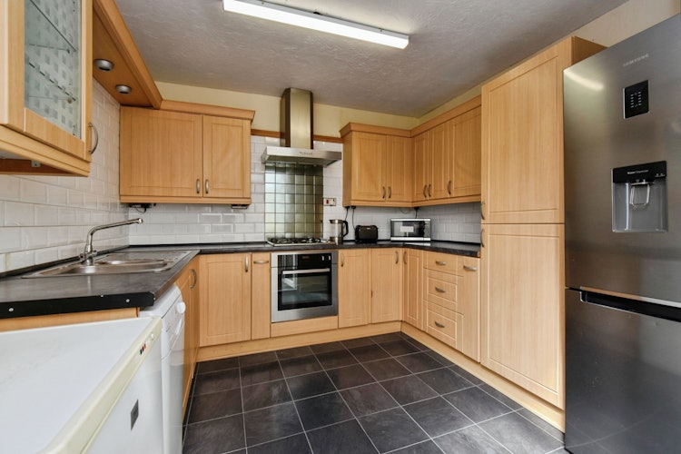 3 bedroom terraced house