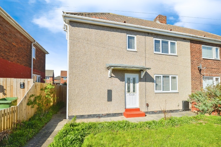 3 bedroom semi-detached house