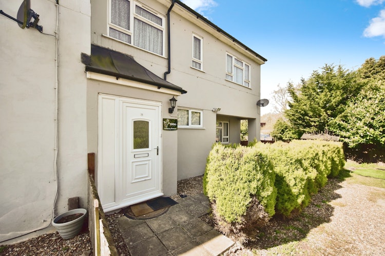 3 bedroom semi-detached house
