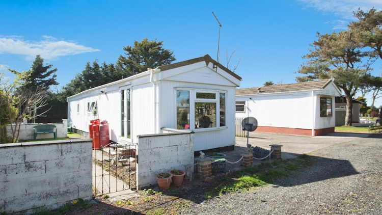 2 bedroom park home