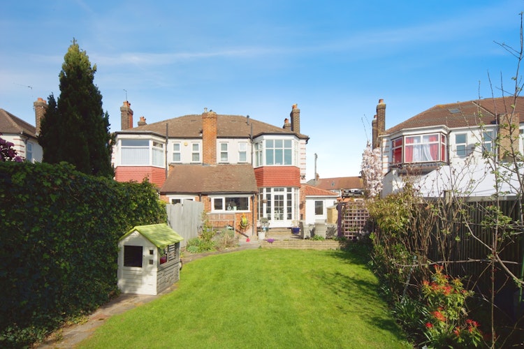3 bedroom semi-detached house