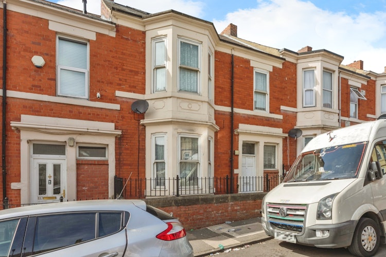 4 bedroom terraced house