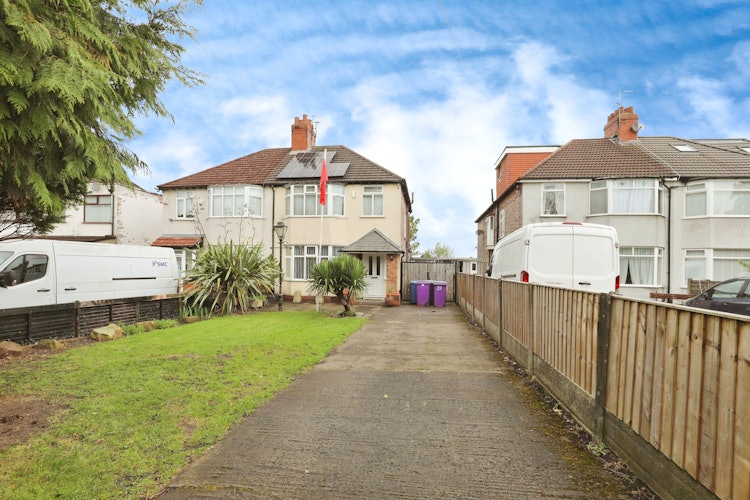 3 bedroom semi-detached house