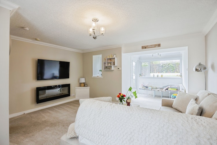 2 bedroom semi-detached house
