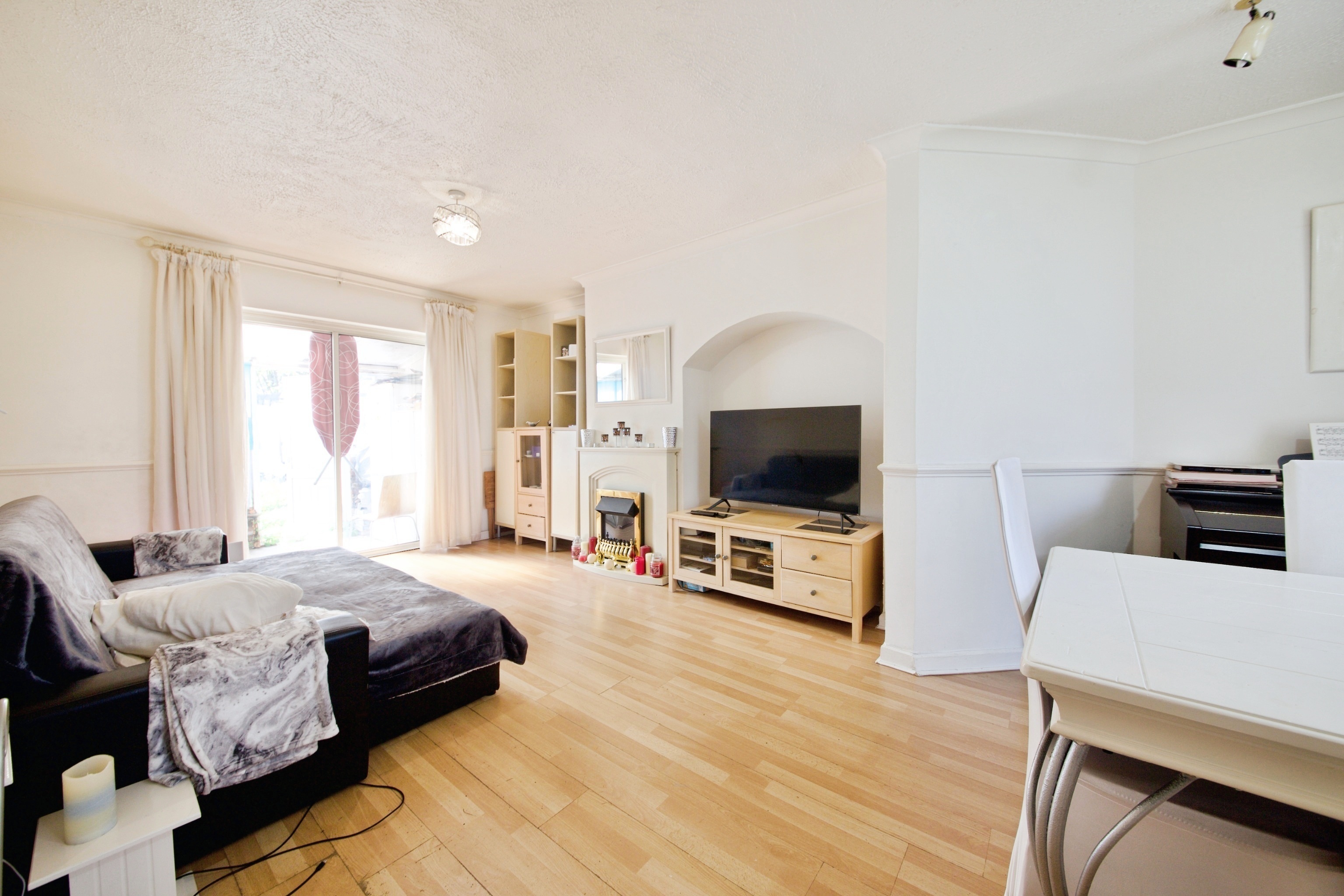 2 bedroom terraced house for sale in Dagenham Greater London | Purplebricks