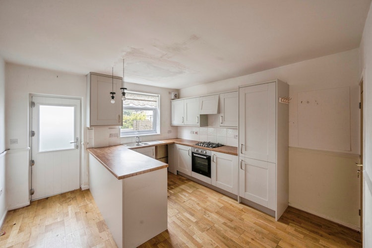 2 bedroom terraced house