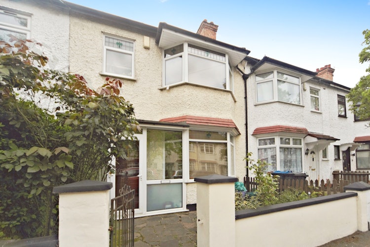 5 bedroom terraced house
