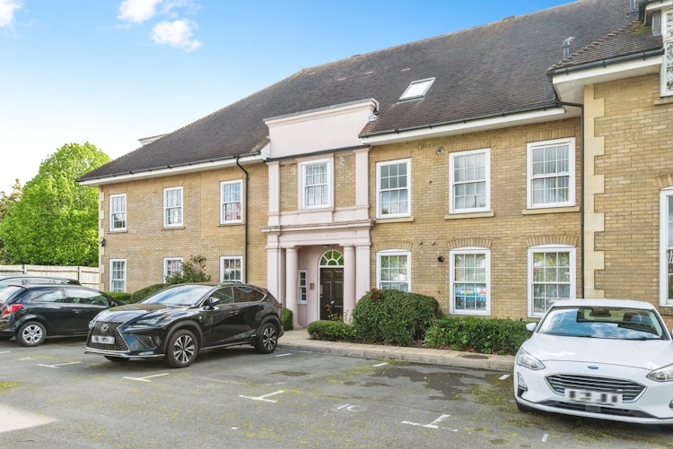 2 bedroom ground floor flat
