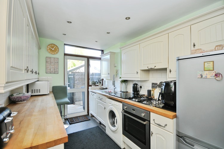 4 bedroom semi-detached house