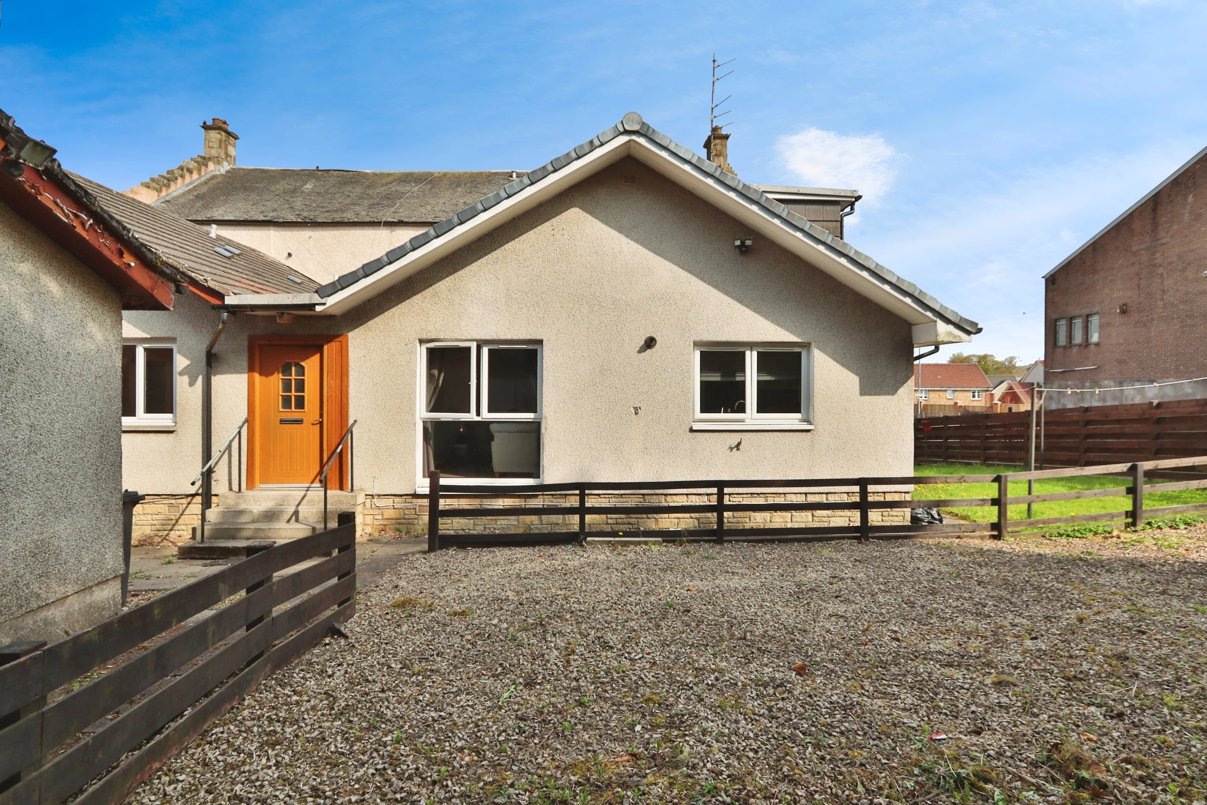 Airdrie Road, Airdrie