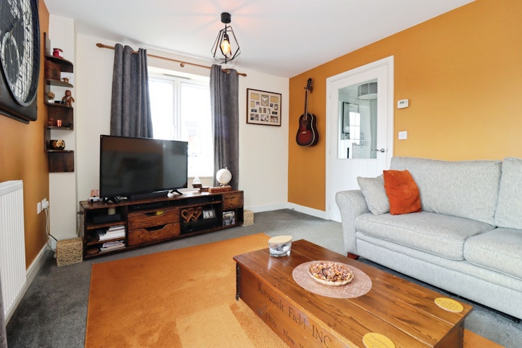 3 bedroom semi-detached house