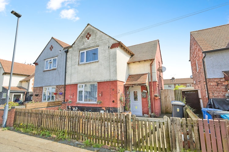 3 bedroom semi-detached house