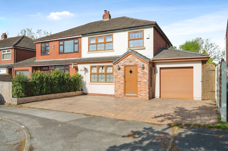 3 bedroom semi-detached house