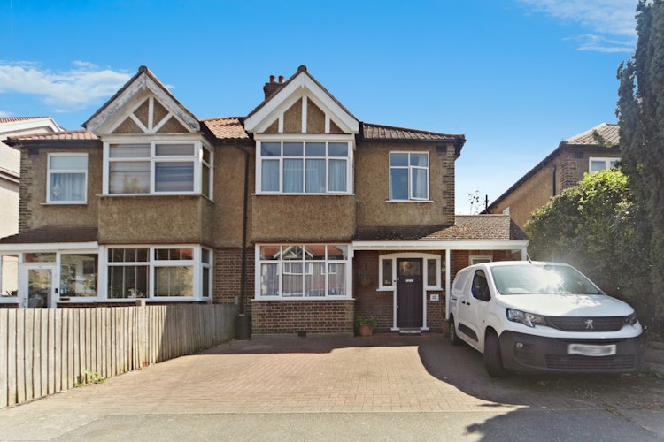 4 bedroom semi-detached house