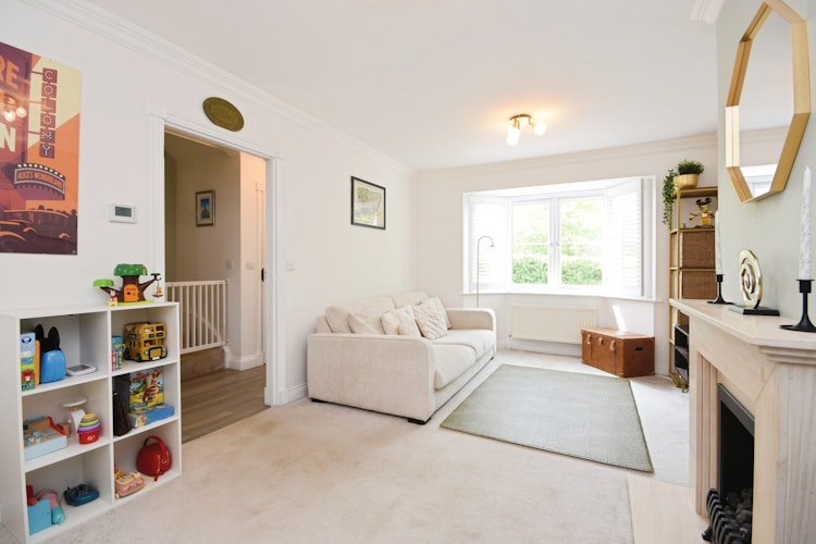 3 bedroom semi-detached house