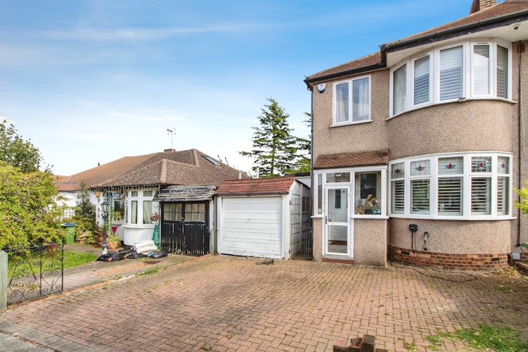 3 bedroom semi-detached house