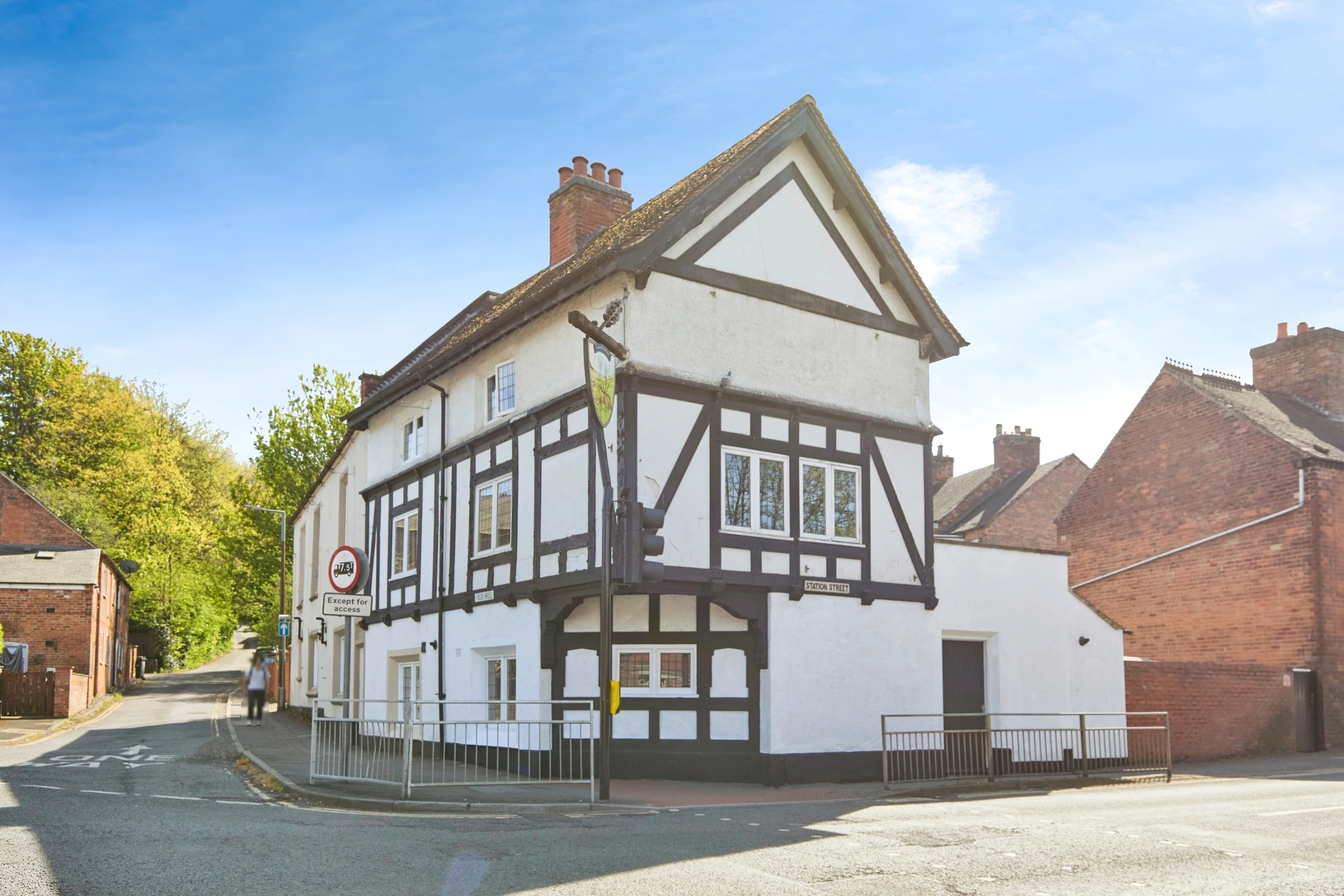 Old Hill, Ashbourne