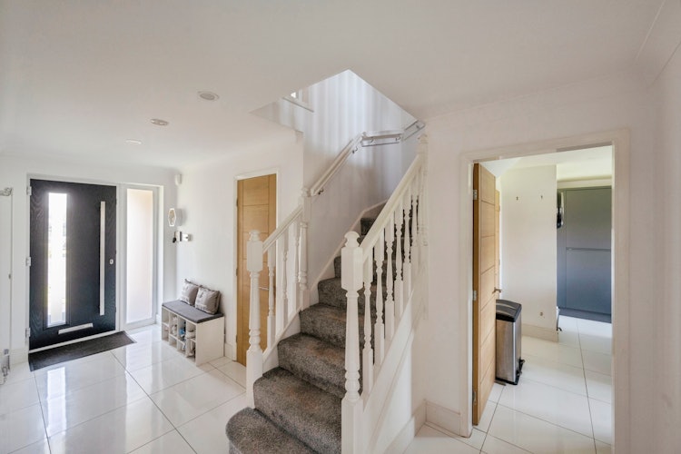 4 bedroom detached house