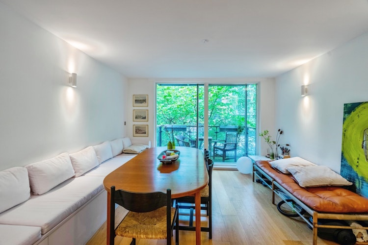 2 bedroom flat