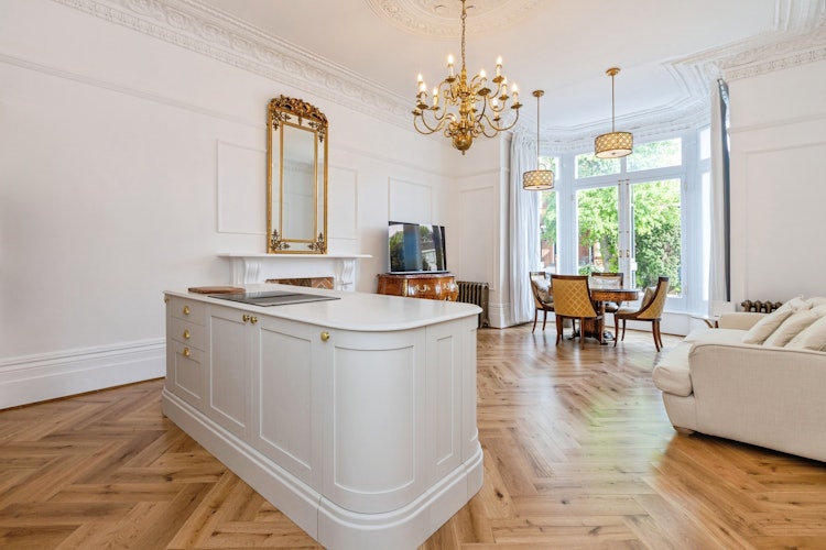 2 bedroom ground floor flat
