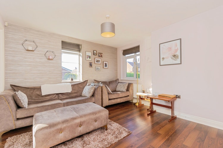 2 bedroom semi-detached house