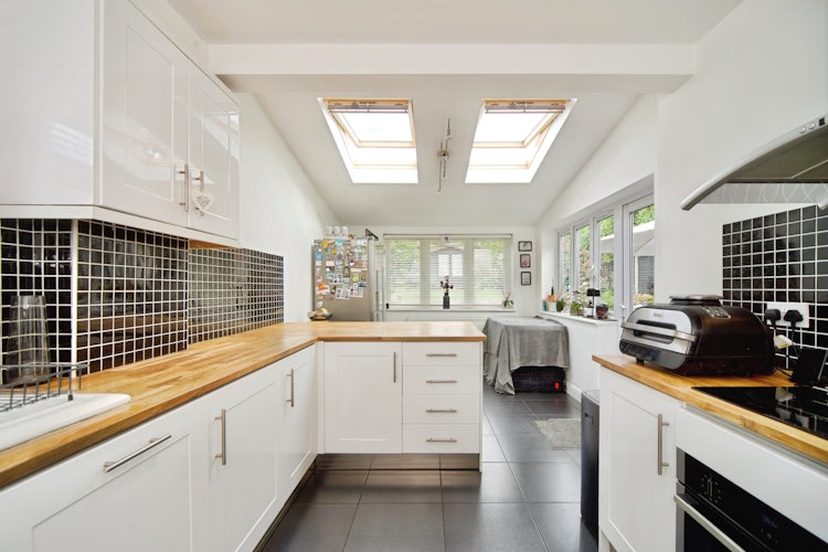 4 bedroom semi-detached house
