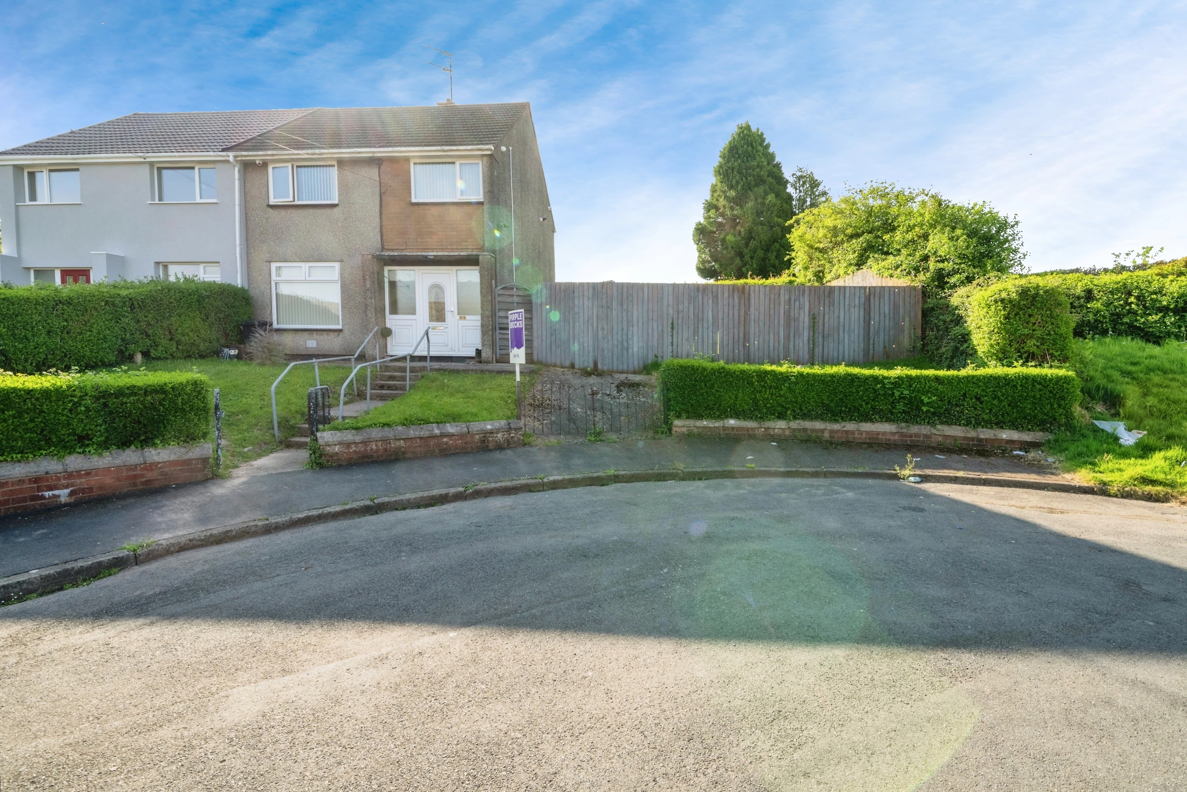 Allen Close, Newport