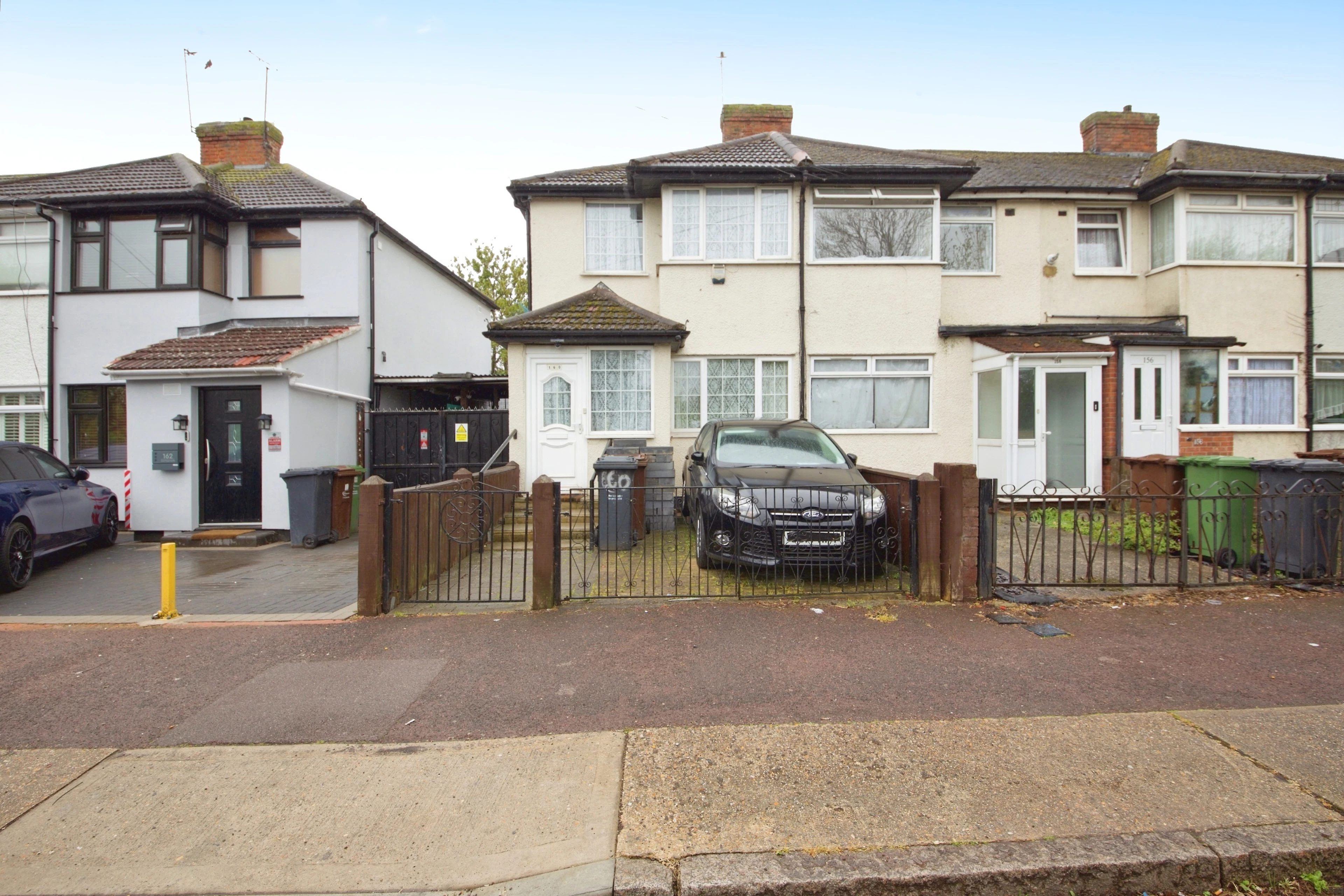 Oval Road North, Dagenham