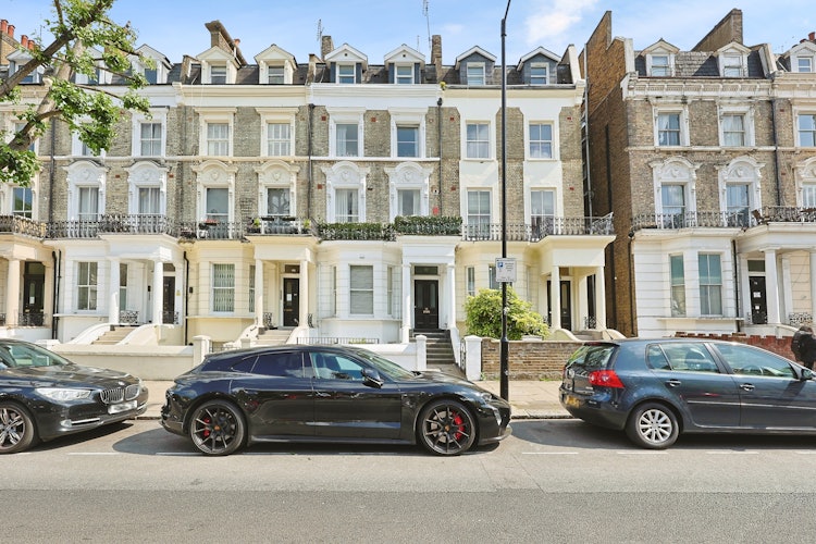 2 bedroom flat