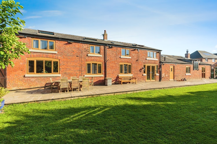 5 bedroom barn conversion
