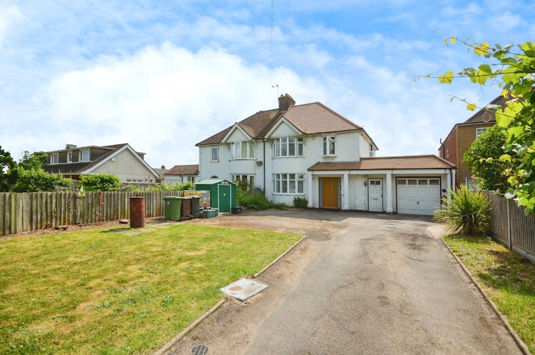 4 bedroom semi-detached house
